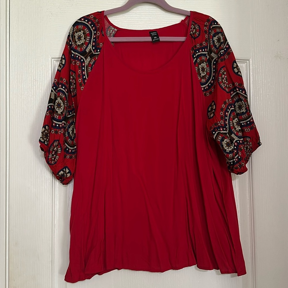 Red Raglan Peasant blouse NWOT